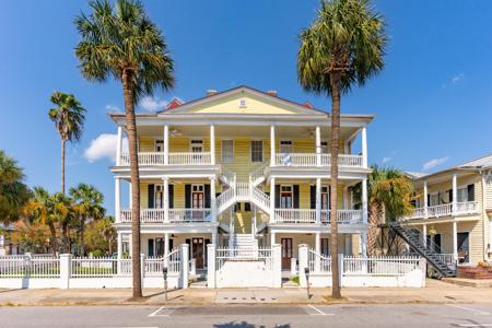 212 Calhoun Street