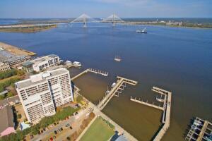 Image 3: Dockside view