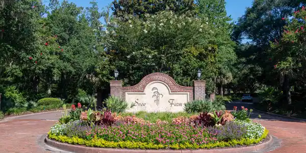 Image 2: 1023 Plantation Court-8