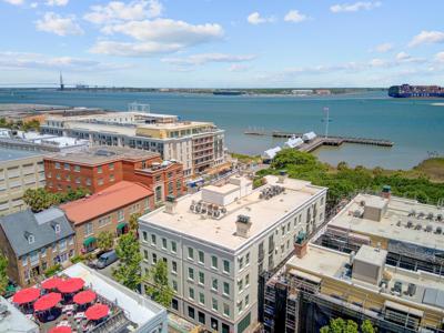 1 Vendue Range
