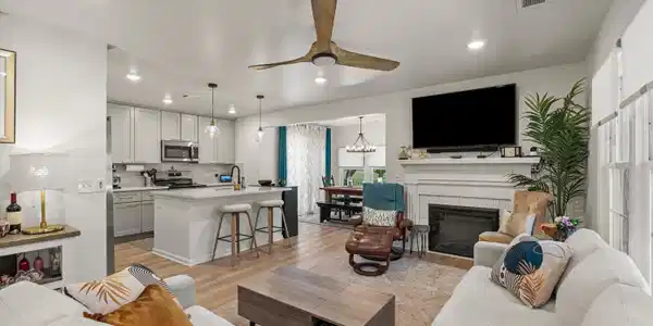 2420 Pine Court
