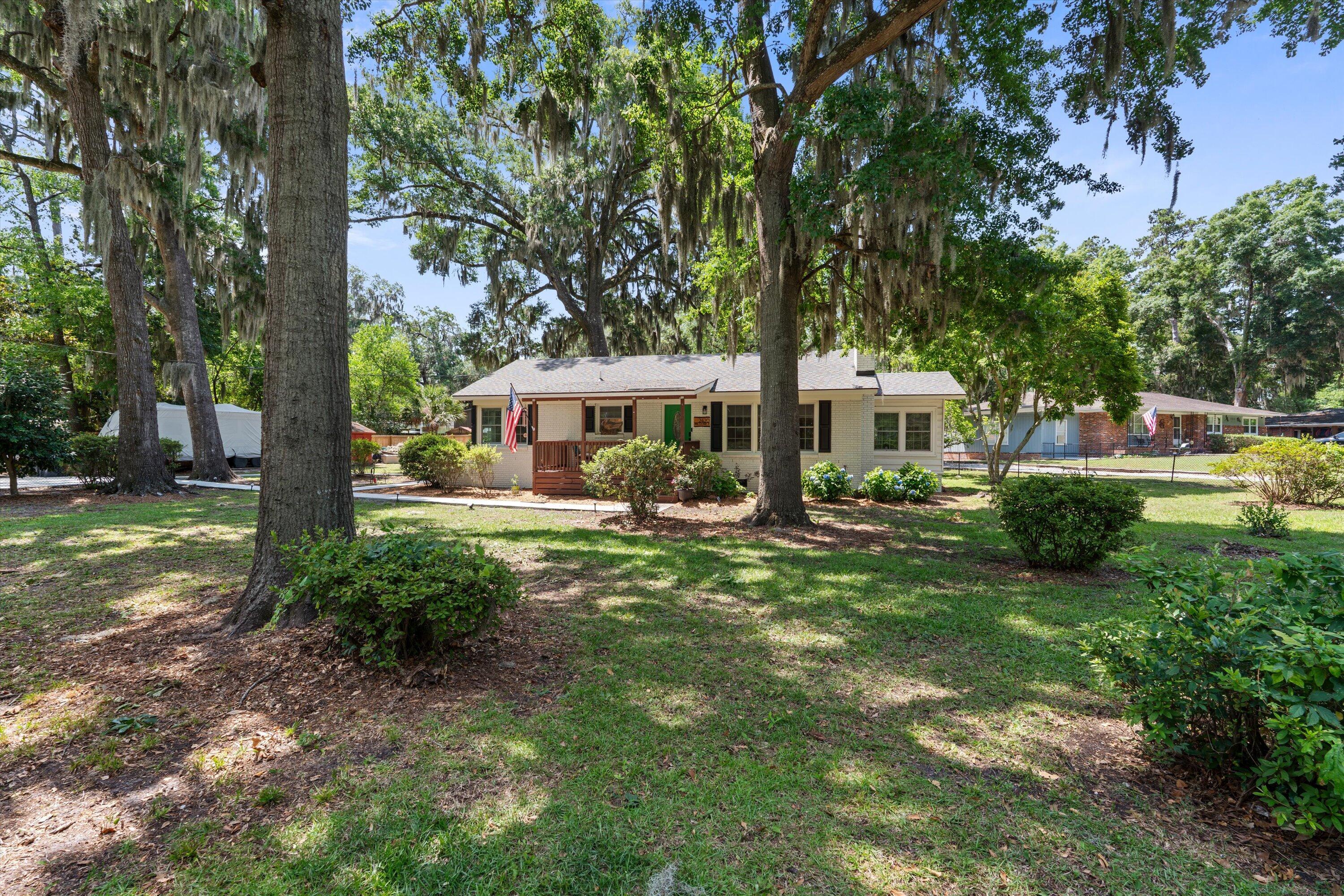 Image 3: 02-2420 Pine Ct N