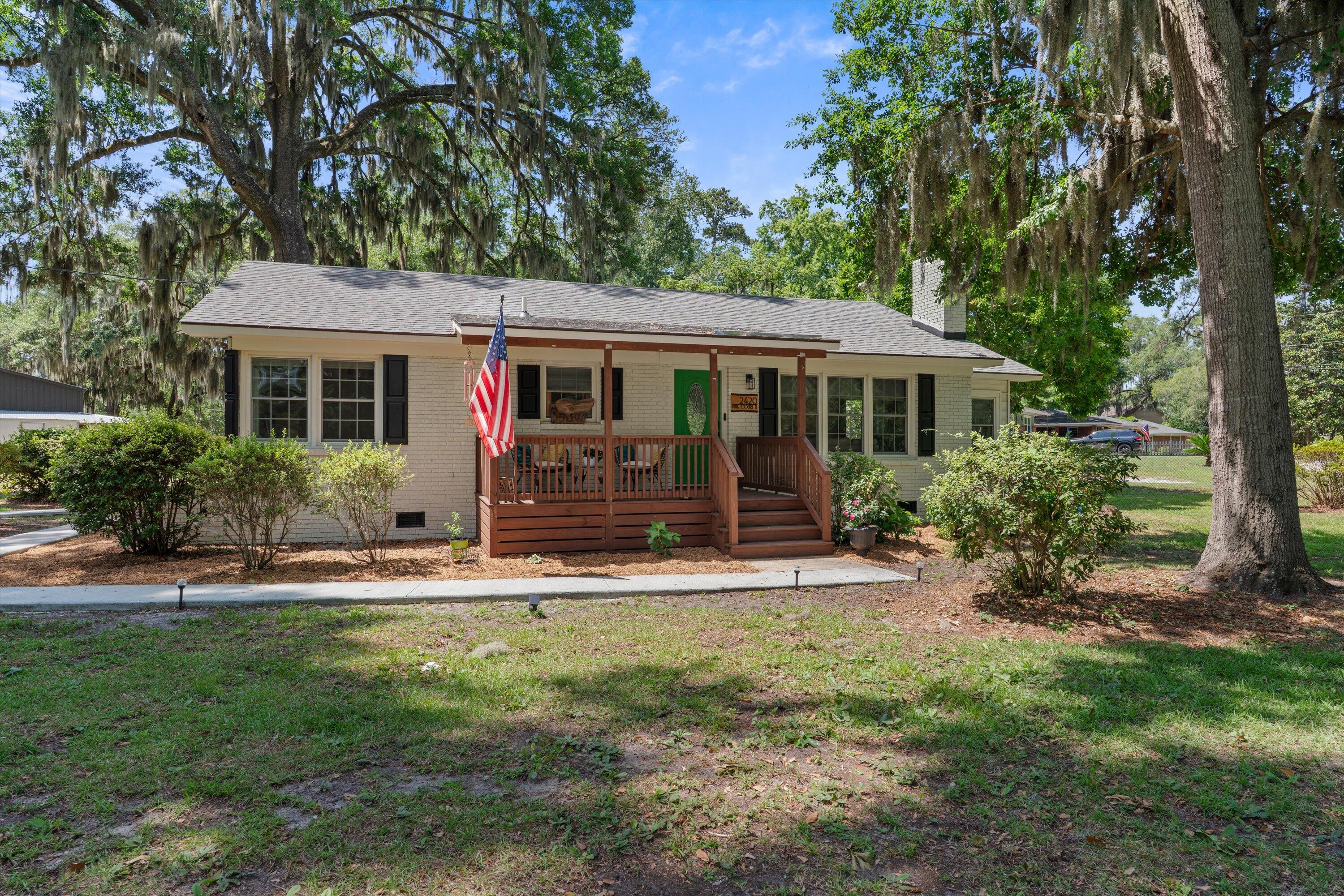 Image 4: 03-2420 Pine Ct N