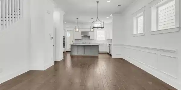 Image 4: Living Dining Space