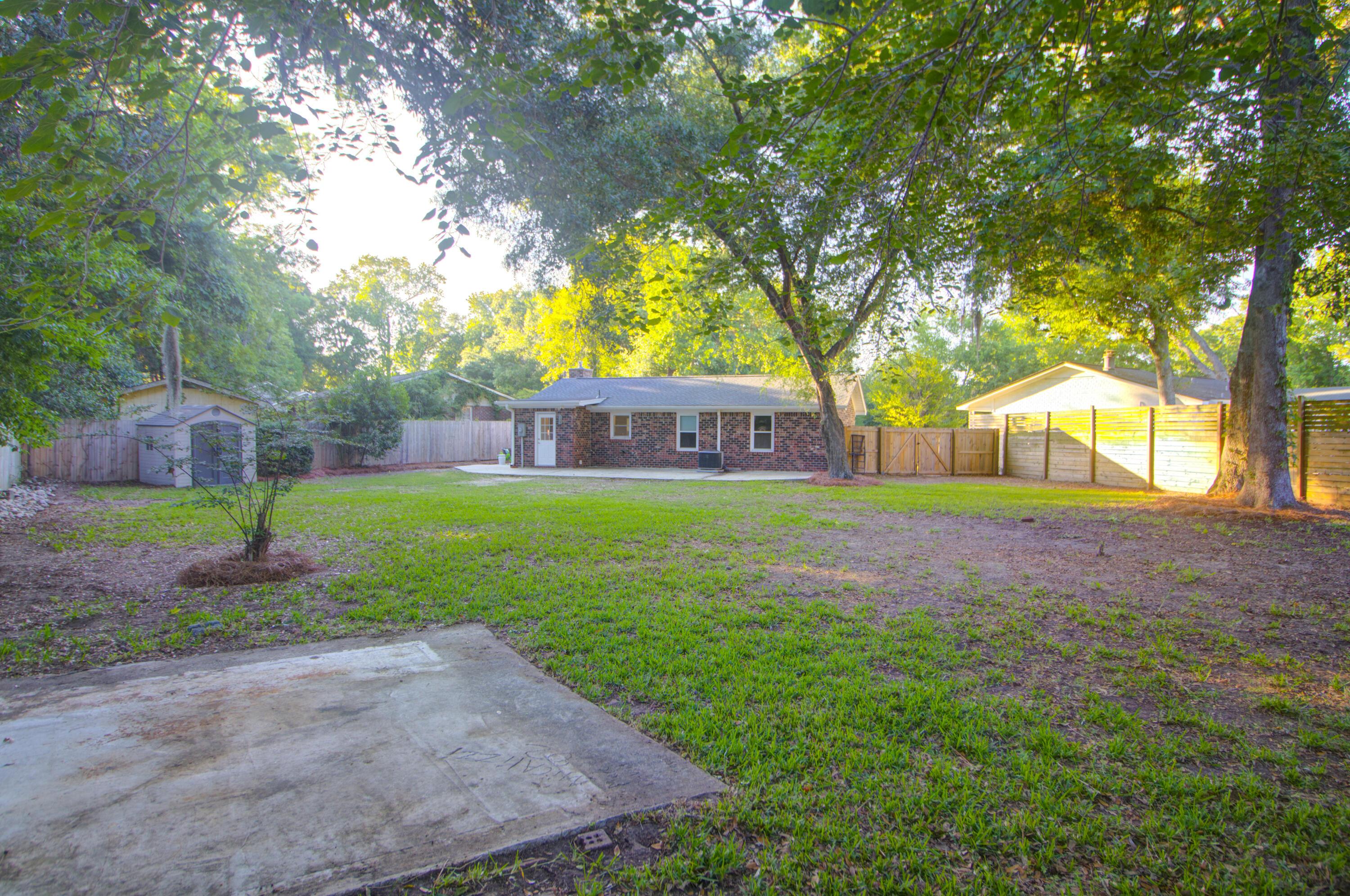 Image 3: .32 Acre Lot - No flood zone!