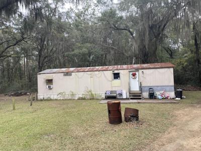 1730 Sc-174, Edisto Island SC 29438