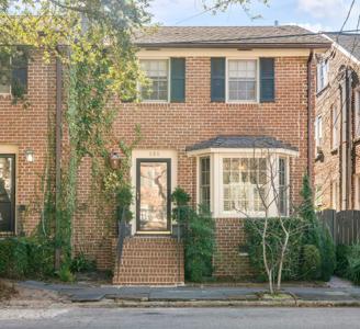135 Wentworth Street, Charleston SC 29401