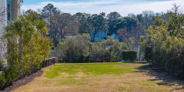 1707 Paradise Lake Drive, Mount Pleasant SC 29464