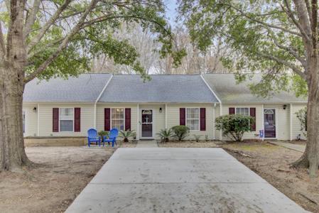 1561 Blaze Lane, Charleston SC 29412