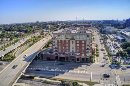 150 Bee Street # 503, Charleston SC 29401