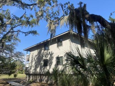 228 Sea Cloud Circle, Edisto Island SC 29438