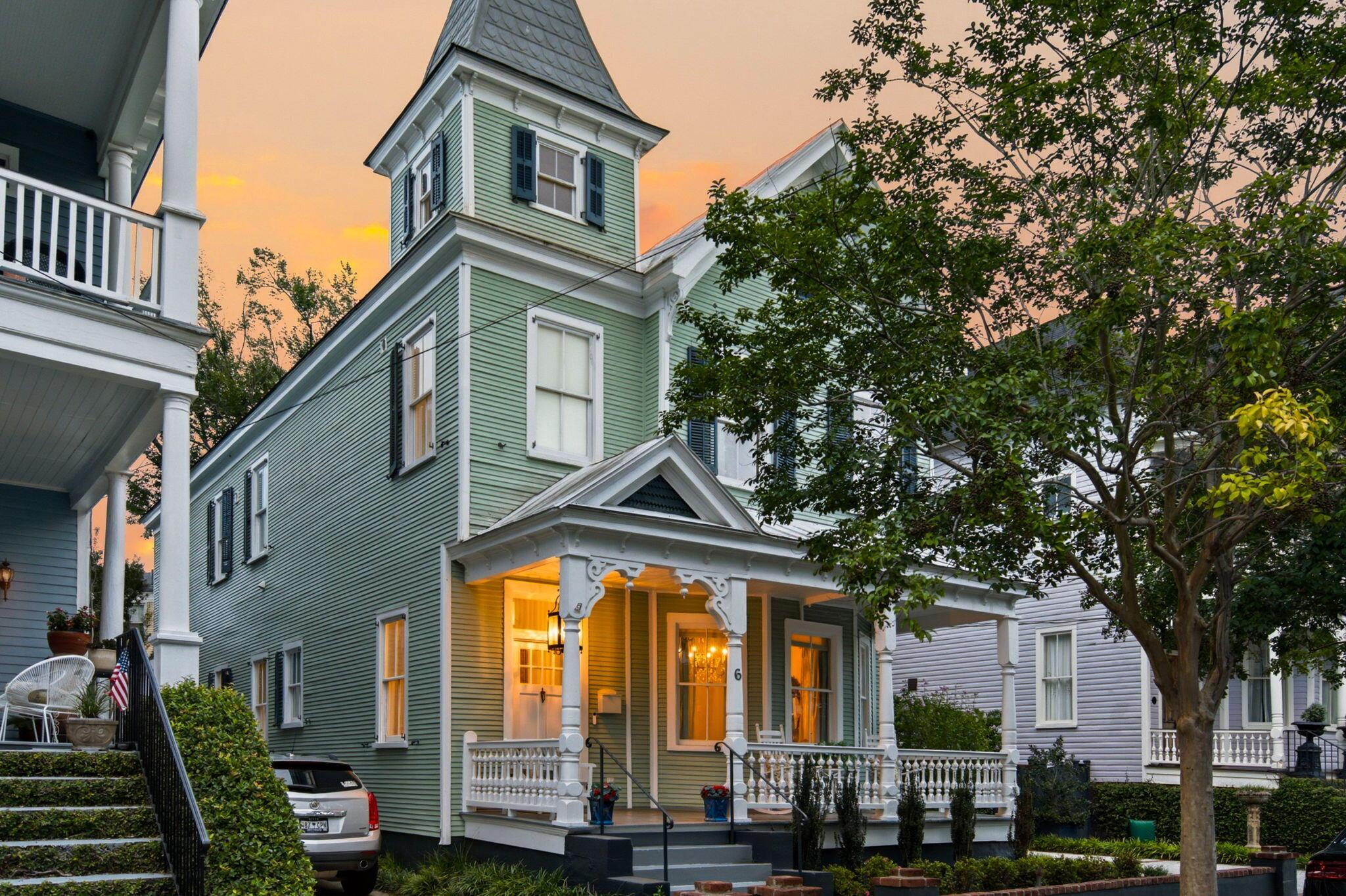 Image 1: 1-web-or-mls-Dusk-2