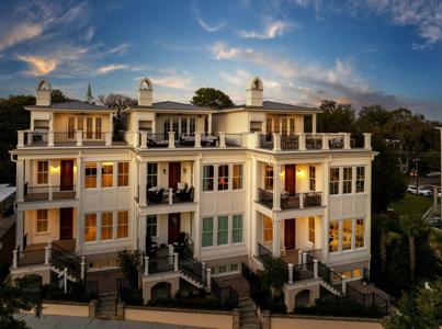 1105 Bay Street