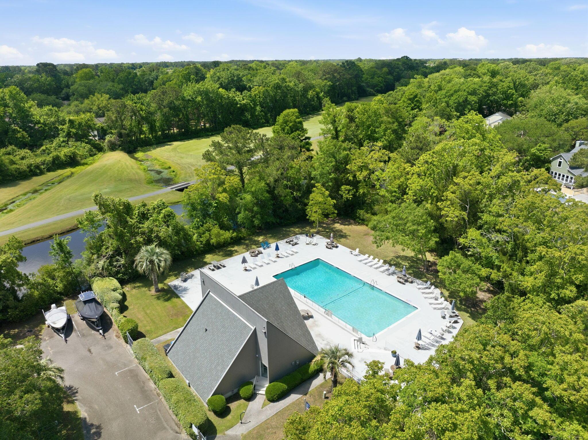 Image 2: Swimming pool