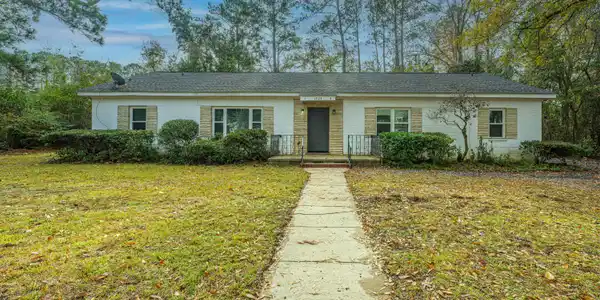 1523 Theresa Drive, Charleston SC 29412