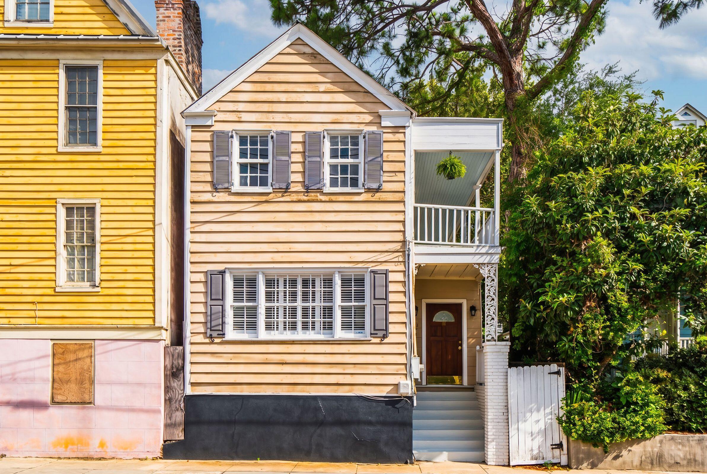 Image 1: 20AmherstSt-KeenEyeMarketing-001