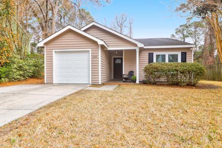 536 Castle Hall Road