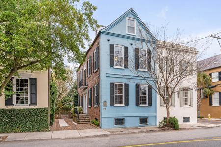 30 Wentworth Street, Charleston SC 29401