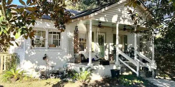 1150 Pleasant Pines Street