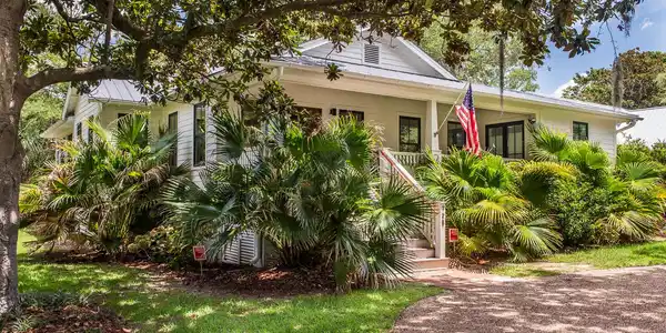 728 Pitt Street, Mount Pleasant SC 29464