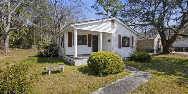 1032 Greenhill Road, Charleston SC 29412