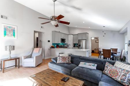1083 Oakcrest Drive, Charleston SC 29412