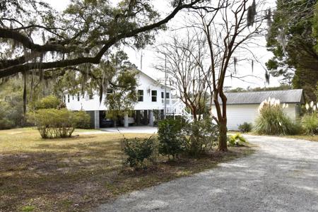 1229 Harts Bluff Road, Wadmalaw Island SC 29487