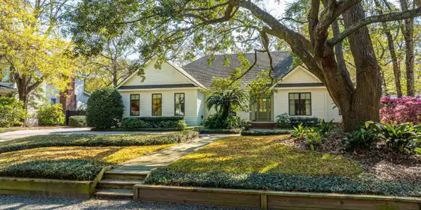 302 Isaw Drive, Mount Pleasant SC 29464