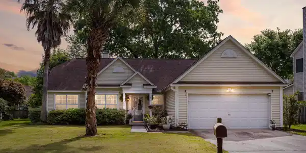 1209 Bridgeport Drive, Mount Pleasant SC 29466
