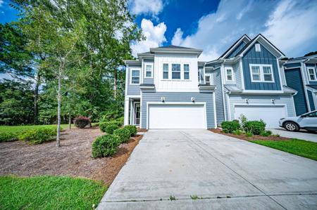 3010 Emma Lane