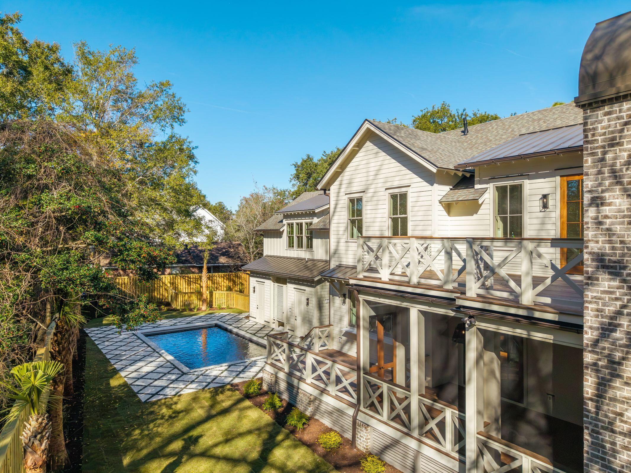 Image 2: 1335ErckmannDr-KeenEyeMarketing-087