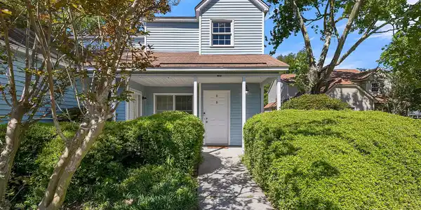 1203 Meadow Park Lane