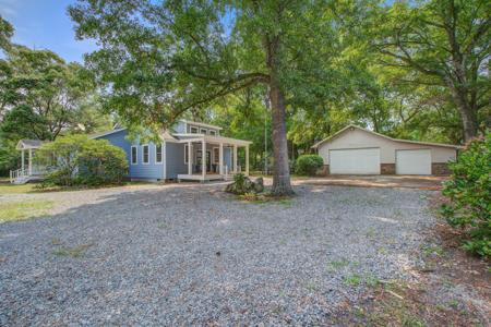 6094 Chisolm Road