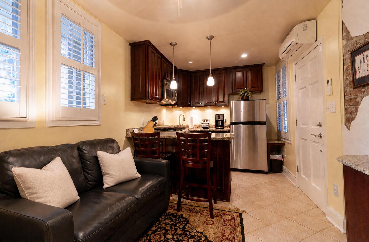 Image 2: Living Room