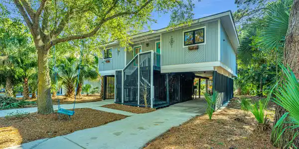 1 Twin Oaks Lane, Isle of Palms SC 29451
