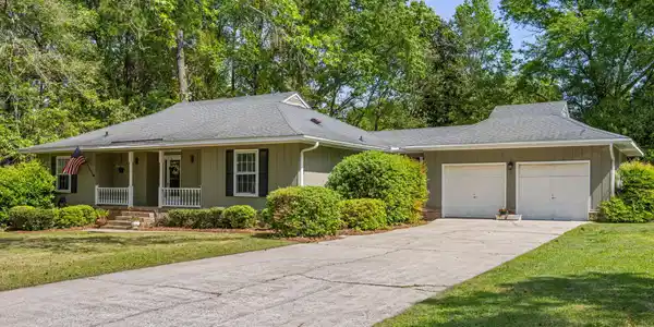 1042 Planters Curve, Mount Pleasant SC 29464