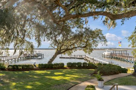 119 Riverland Drive