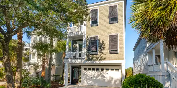 25 Ocean Point Drive