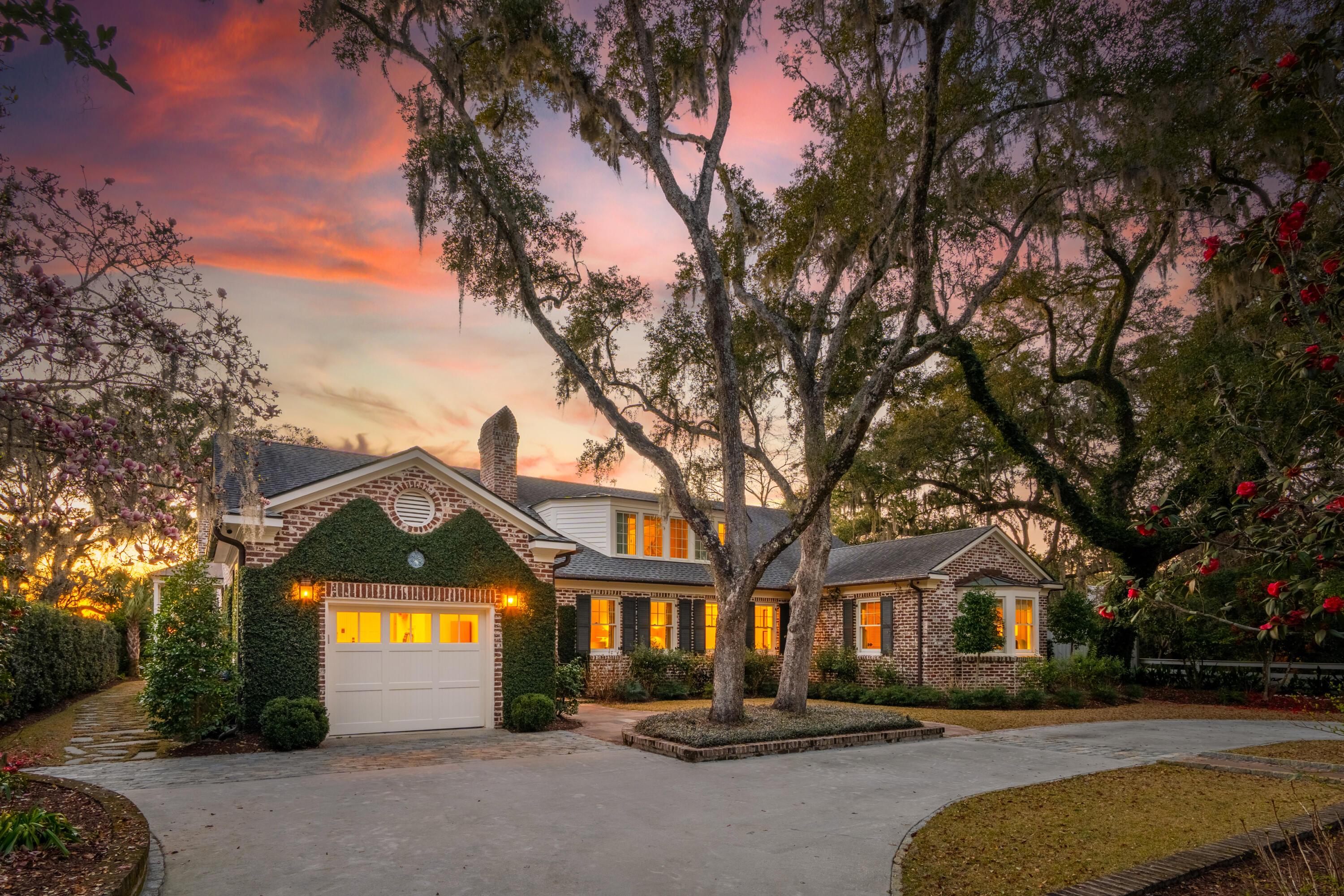 Image 2: 111RiverlandDr-KeenEyeMarketing-017