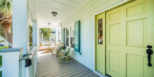 Image 3: 711GatePostDr-KeenEyeMarketing-009