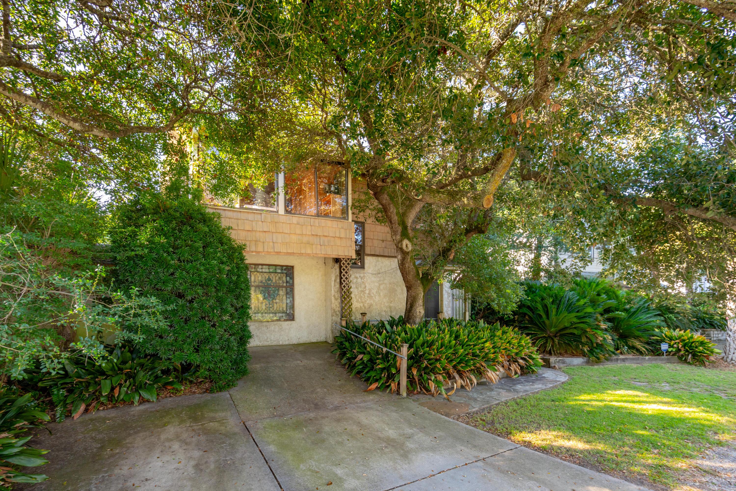 Image 4: 1315EAshleyAve-KeenEyeMarketing-004