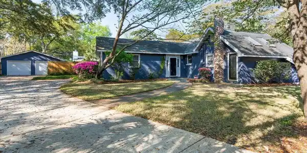 1409 Barbara Street