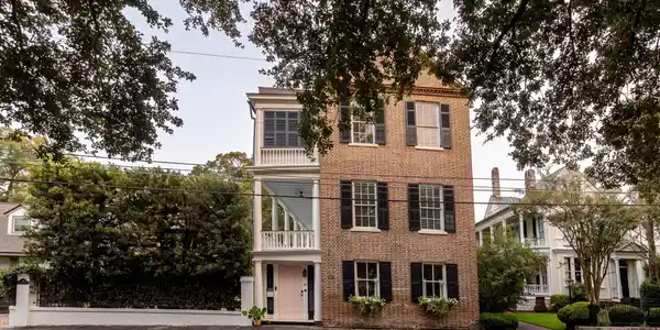Image 4: 6-web-or-mls-_89 ashley ave-61