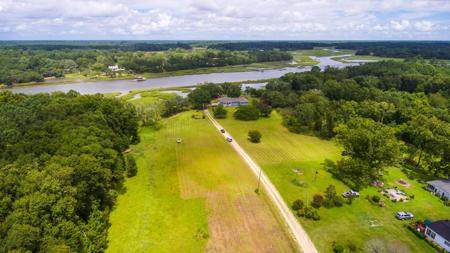 4836 Hezkiah Road, Wadmalaw Island SC 29487