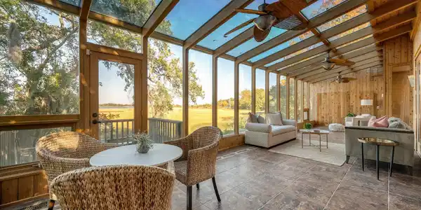 22 River Reach Way