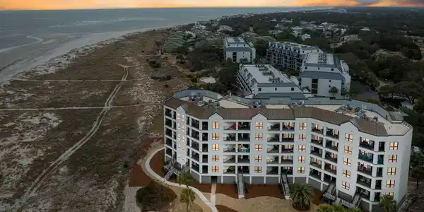 8000 Palmetto Drive