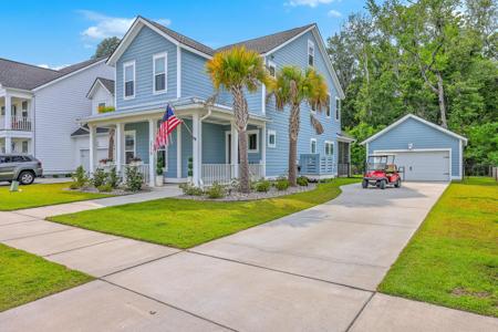 2710 Mcfadden Way