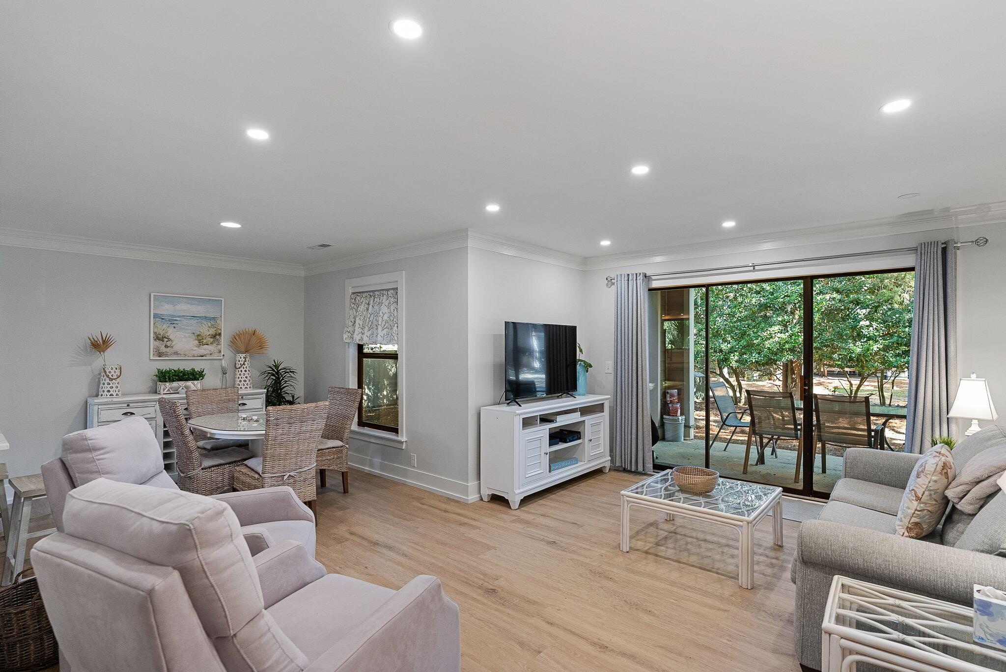 Image 3: 5-web-or-mls-Barclay Media Co. -36
