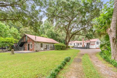 1579 River Road