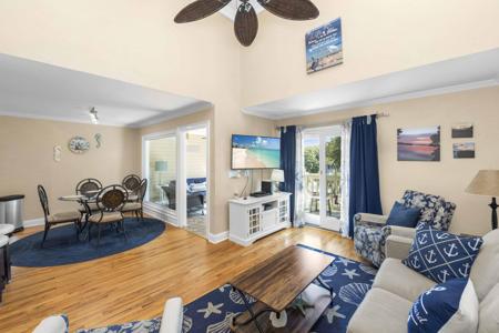 1638 Live Oak Park